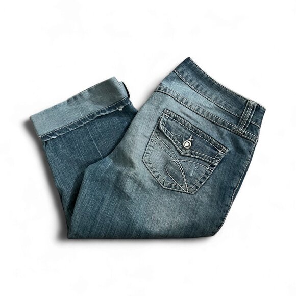 International Concepts - Picture 3 of 3